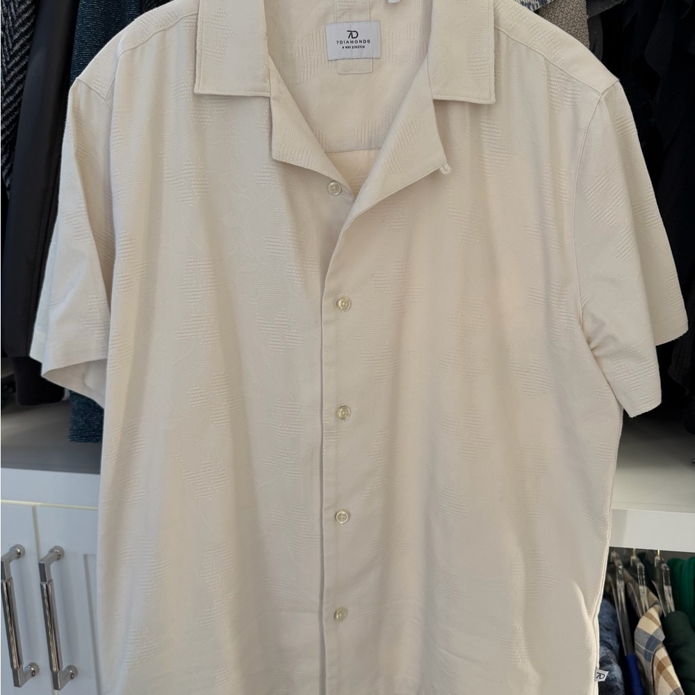 7Diamonds Men’s button down T shirt Medium